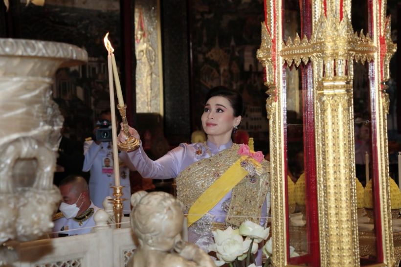 พระราชินีฉลองพระองค์ชุดไทยบรมพิมาน พระราชพิธีเฉลิมพระชนมพรรษา