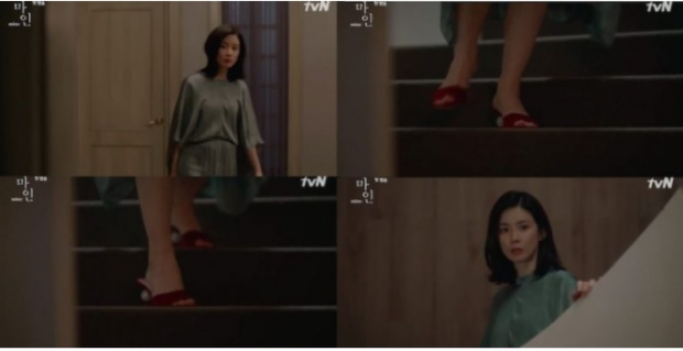 รองเท้าส้นสูงมีดีไซน์ สไตล์ Seo Hee Soo เรื่อง MINE !