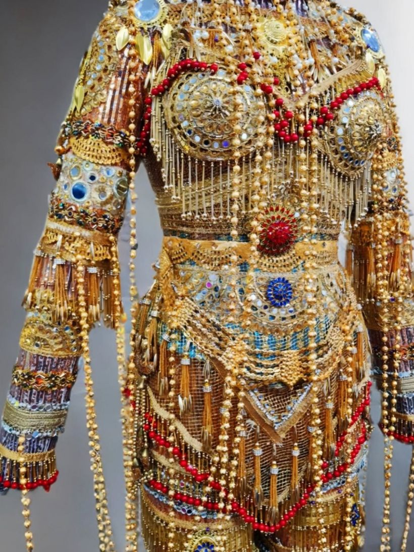 ลิซ่า เลือกเเบรนด์ไทย ลุค Jibaro สวยสะกดตาคนทั้งโลก