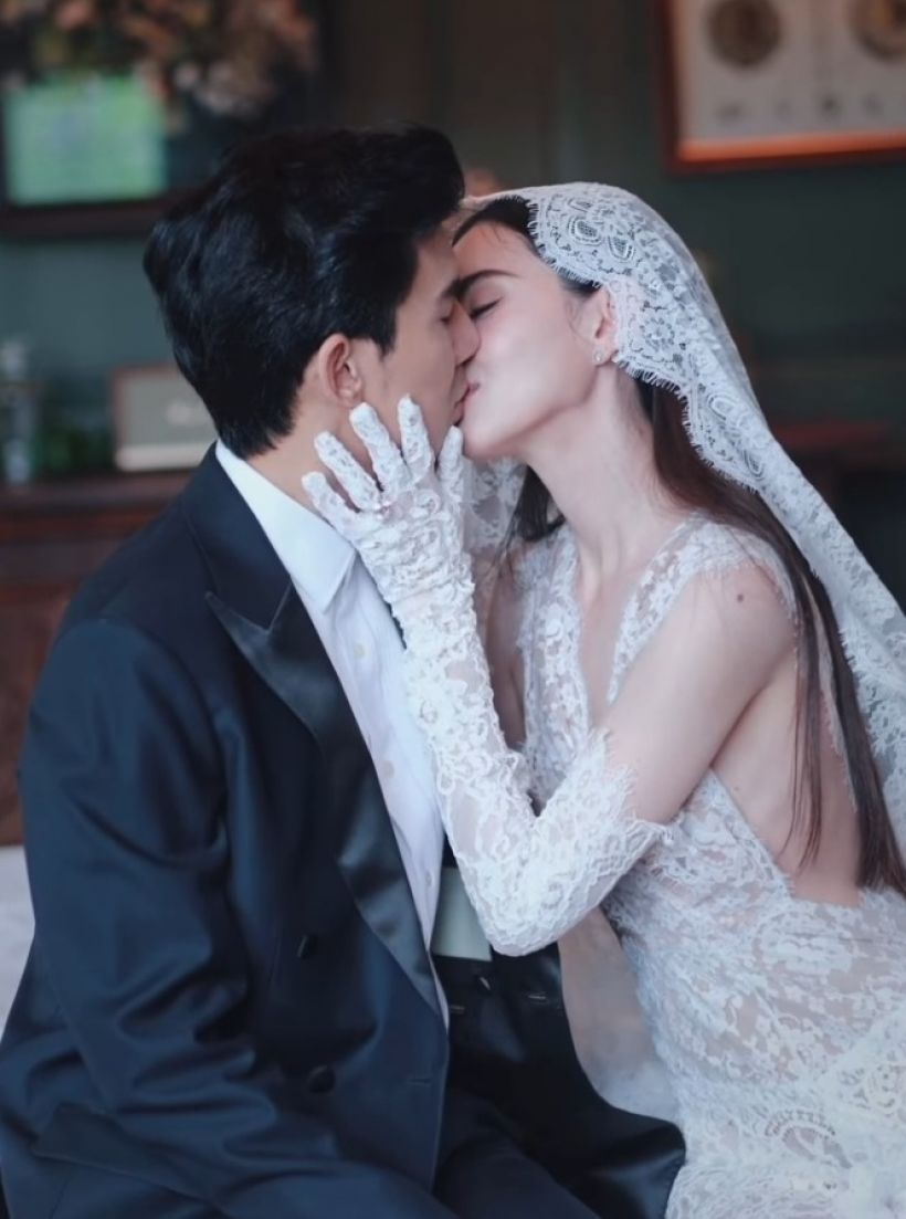 ขอยาดม! ใหม่ ดาวิกา ฟาดชุดเจ้าสาวซีทรูแหวกอกHOTไฟลุก!