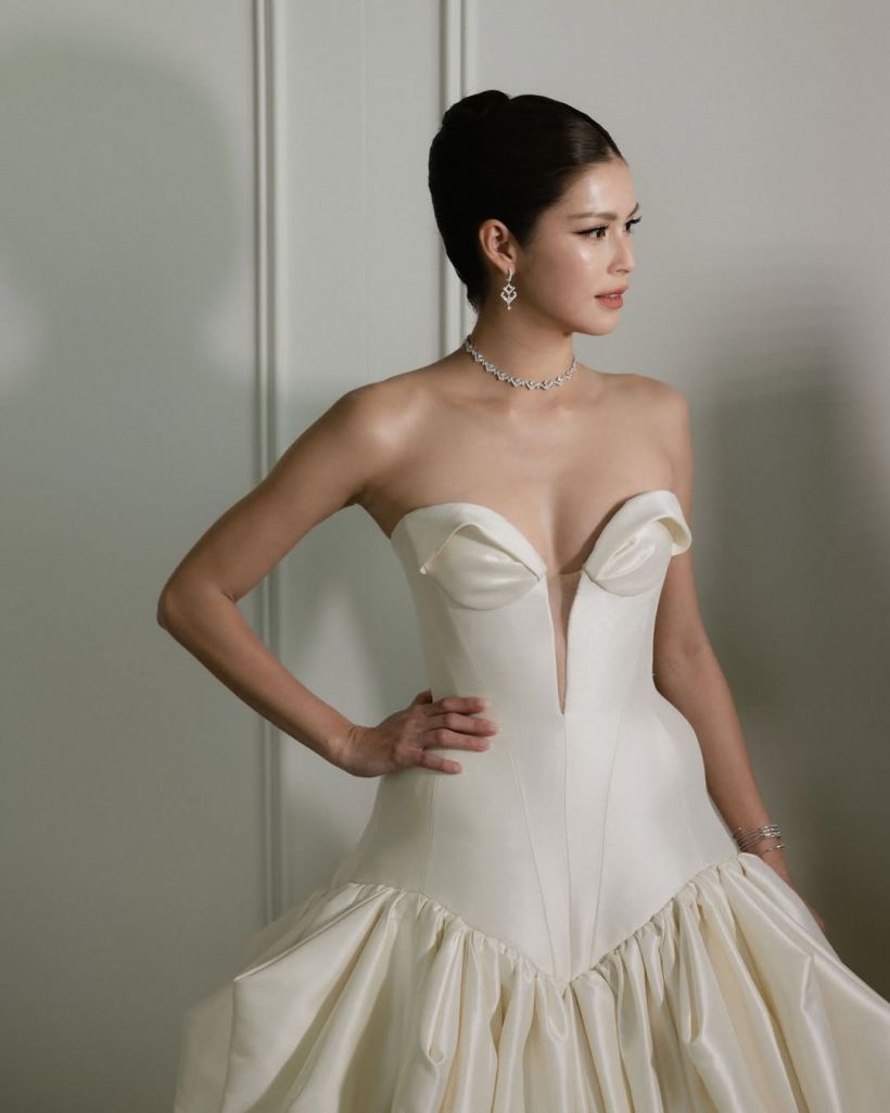 ซูมอินลุคเจ้าสาว ยิหวา ปรียากานต์ สวยแพงระยับหัวจรดเท้า