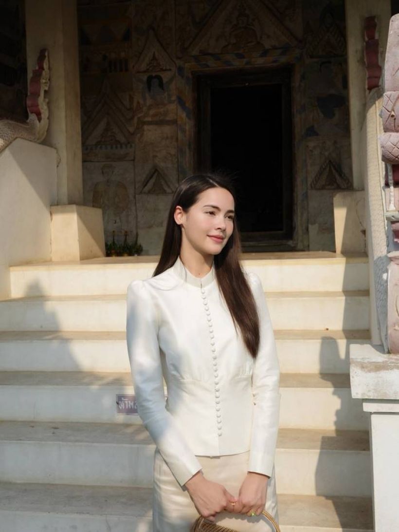 ไม่ธรรมดาผ้าซิ่น ญาญ่า ทอพิเศษออกแบบชิ้นเดียวในโลก