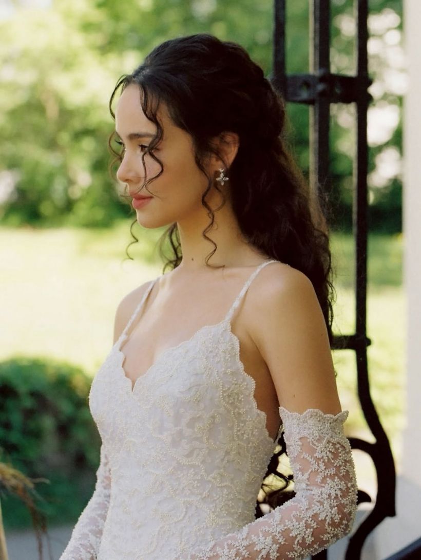 ซูมอินต่างหู ญาญ่า อุรัสยา สวยเกินเรื่อง ราคาเเพงกว่าที่คิด!