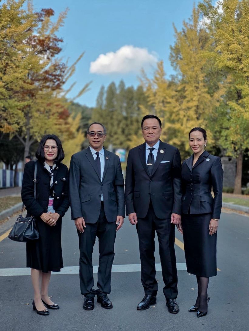 ภริยานายกฯ ทำโซเชียลเกาหลีฮือฮา แห่ชมสวยแพงแบบนุ่มๆ!