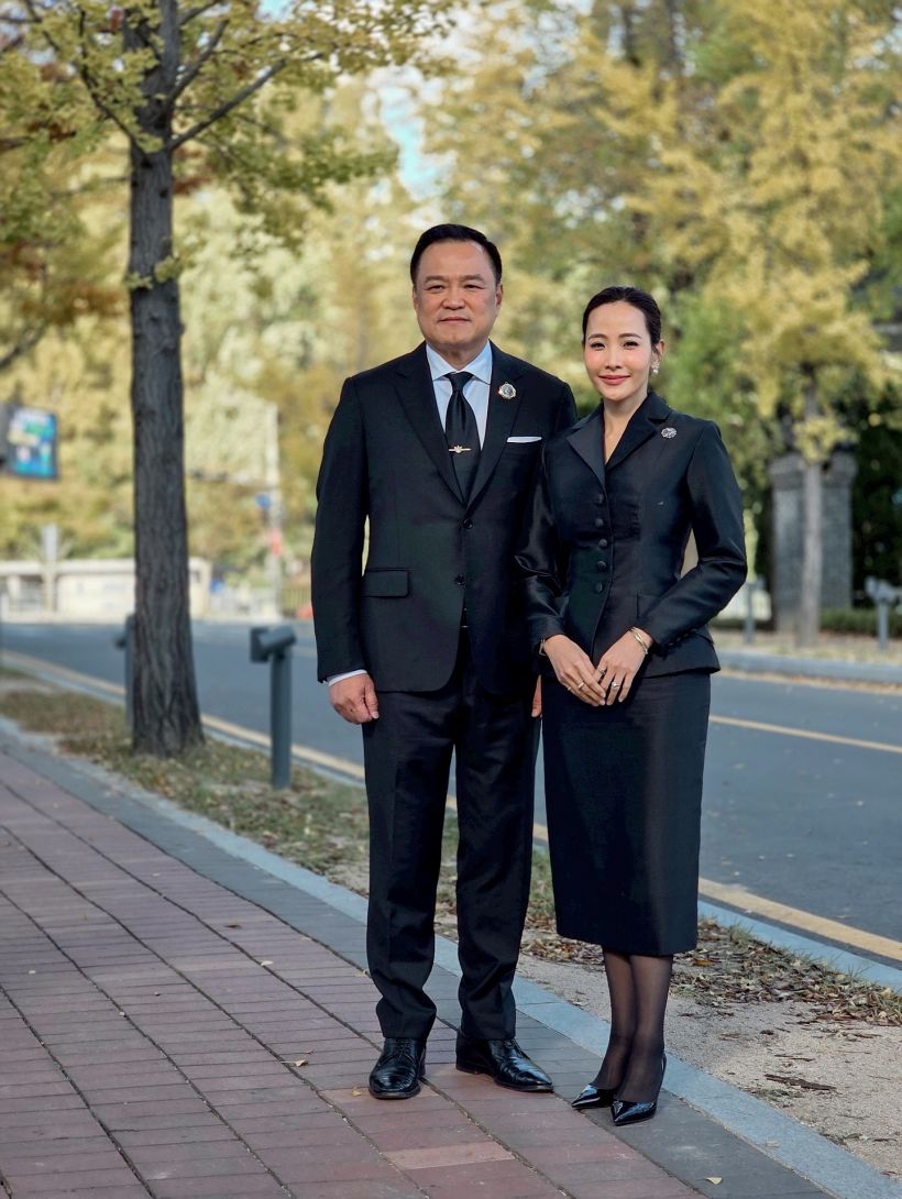 ภริยานายกฯ ทำโซเชียลเกาหลีฮือฮา แห่ชมสวยแพงแบบนุ่มๆ!