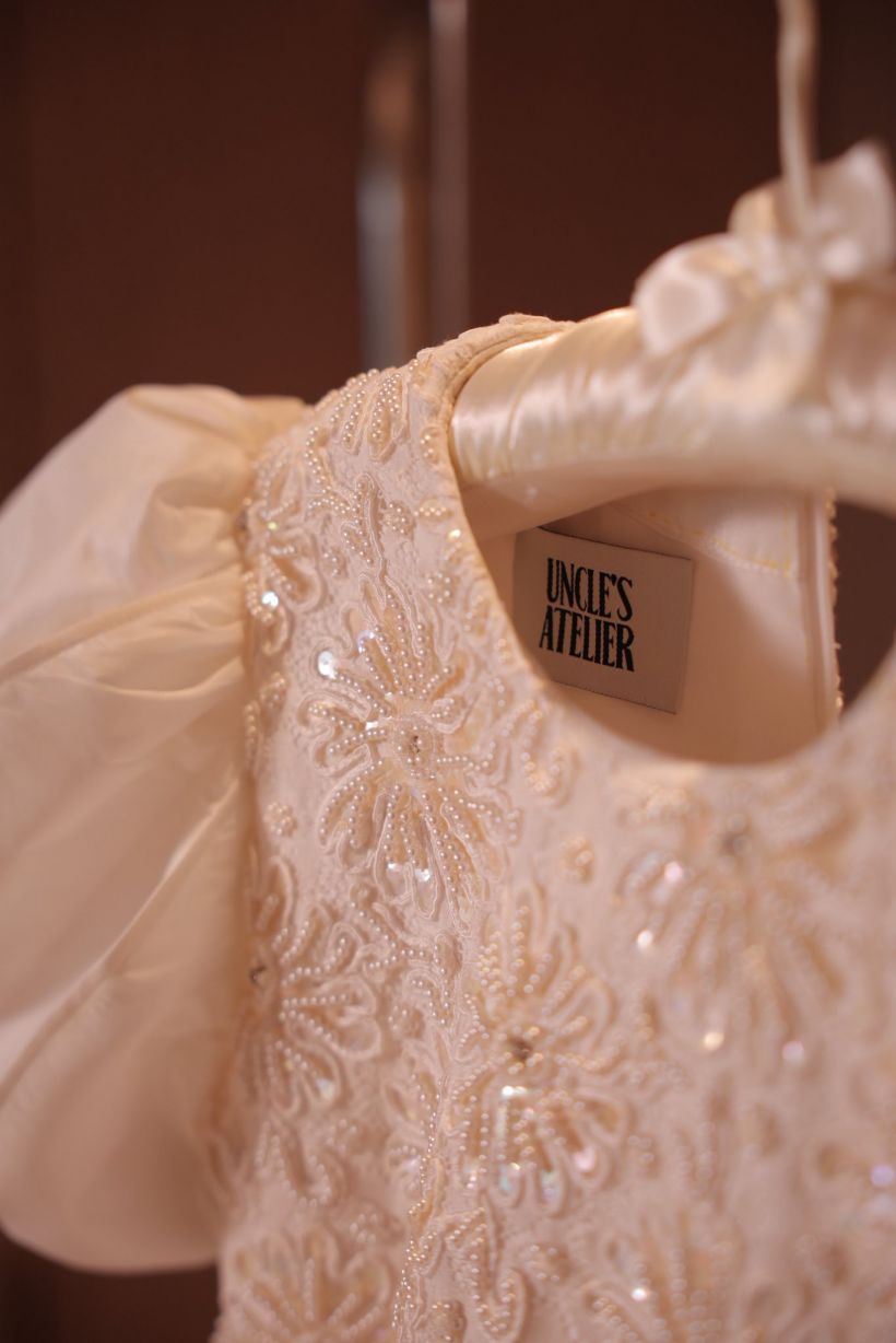 ส่อง2ลุคเจ้าสาว พราว โอลีฟส์ สวยไม่ซ้ำใครออกแบบเองกับมือ