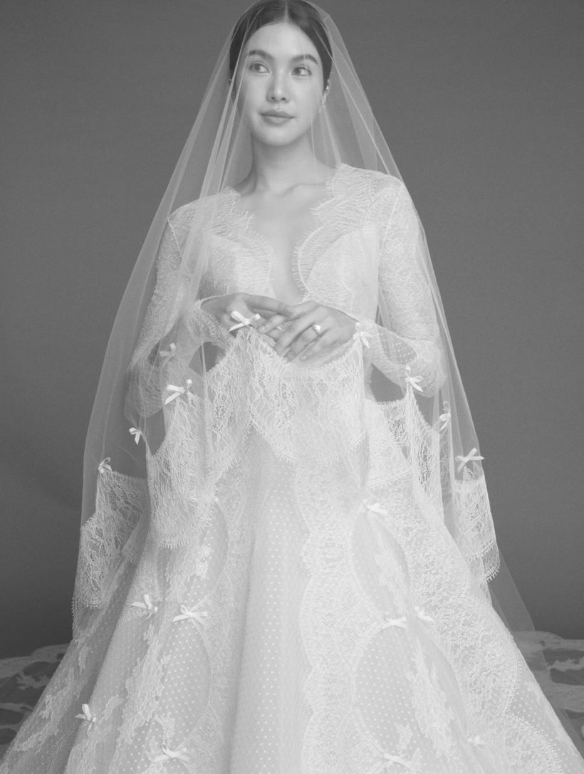 ส่อง2ลุคเจ้าสาว พราว โอลีฟส์ สวยไม่ซ้ำใครออกแบบเองกับมือ