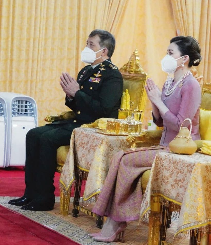 ยลโฉม 10 พระกระเป๋า สมเด็จพระนางเจ้าฯ พระบรมราชินี