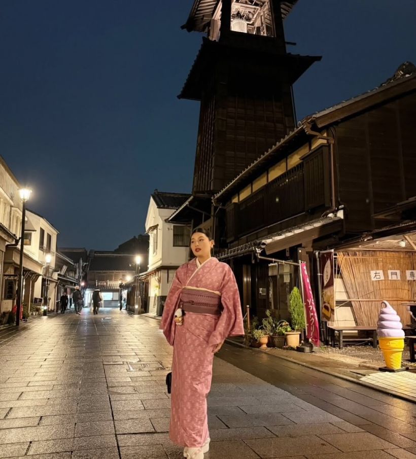 ทรงพระสิริโฉม เจ้าฟ้าสิริวัณ ในฉลองพระองค์กิโมโนผ้าไหมไทย