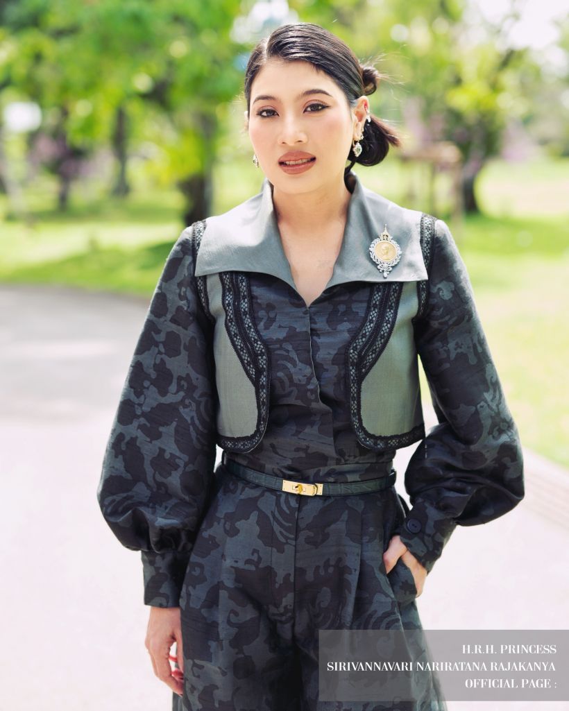 เจ้าฟ้าสิริวัณณวรีฯ ทรงฉลองพระองค์ผ้าบาติก สิริโฉมงดงามยิ่ง