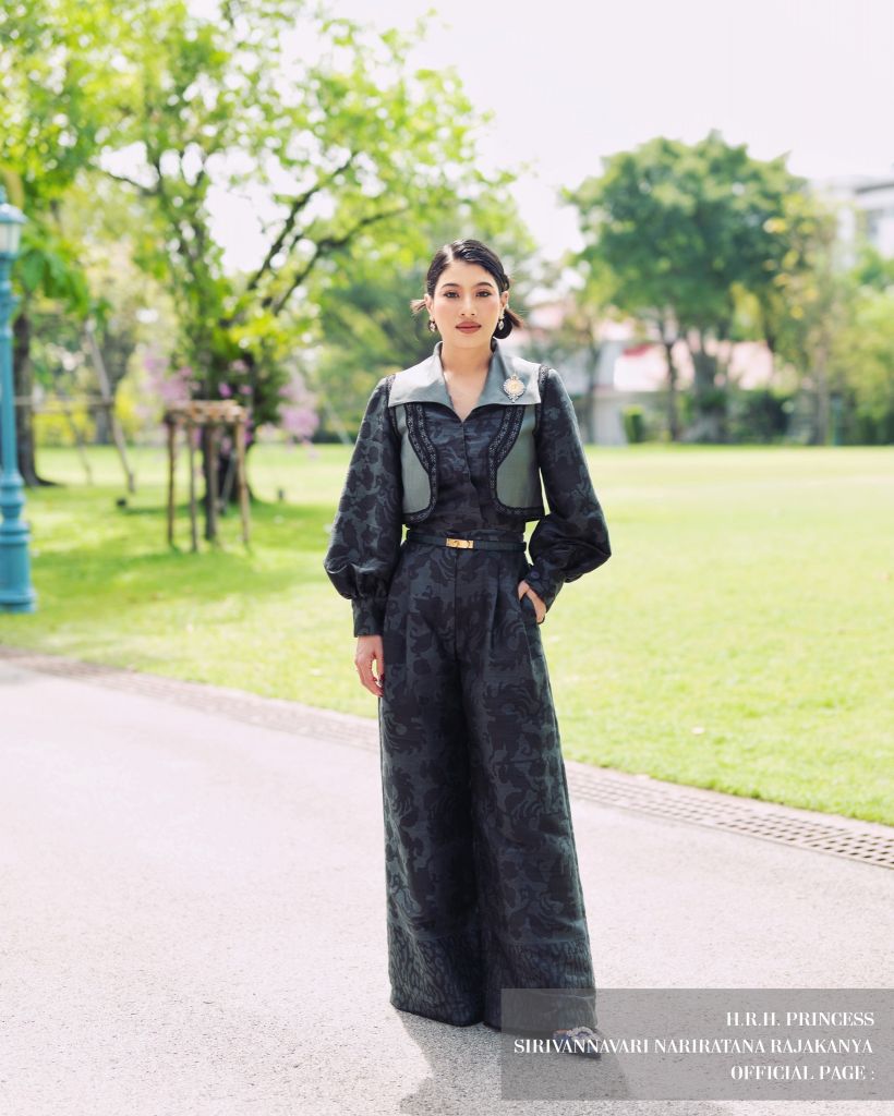 เจ้าฟ้าสิริวัณณวรีฯ ทรงฉลองพระองค์ผ้าบาติก สิริโฉมงดงามยิ่ง