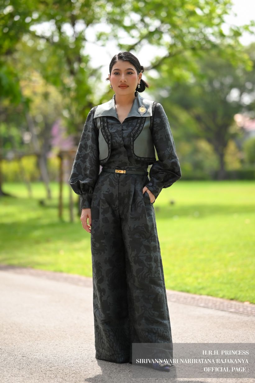 เจ้าฟ้าสิริวัณณวรีฯ ทรงฉลองพระองค์ผ้าบาติก สิริโฉมงดงามยิ่ง