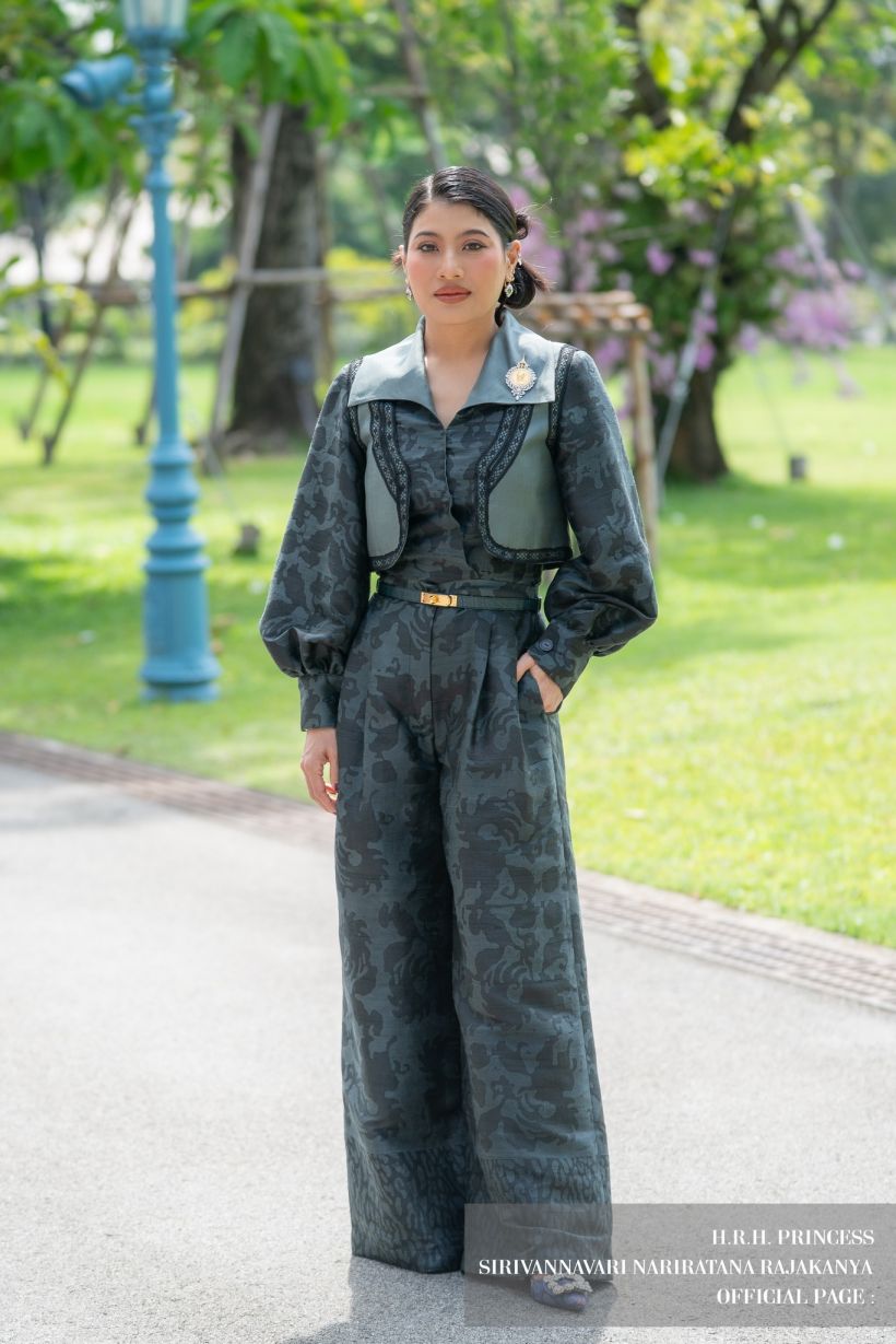 เจ้าฟ้าสิริวัณณวรีฯ ทรงฉลองพระองค์ผ้าบาติก สิริโฉมงดงามยิ่ง