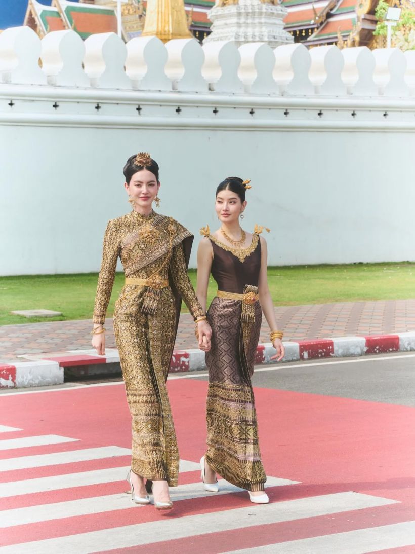 ซูมดีเทลชุดไทยศิวาลัย ใหม่ ดาวิกา ใส่ประกาศศักดาทั่วกรุง