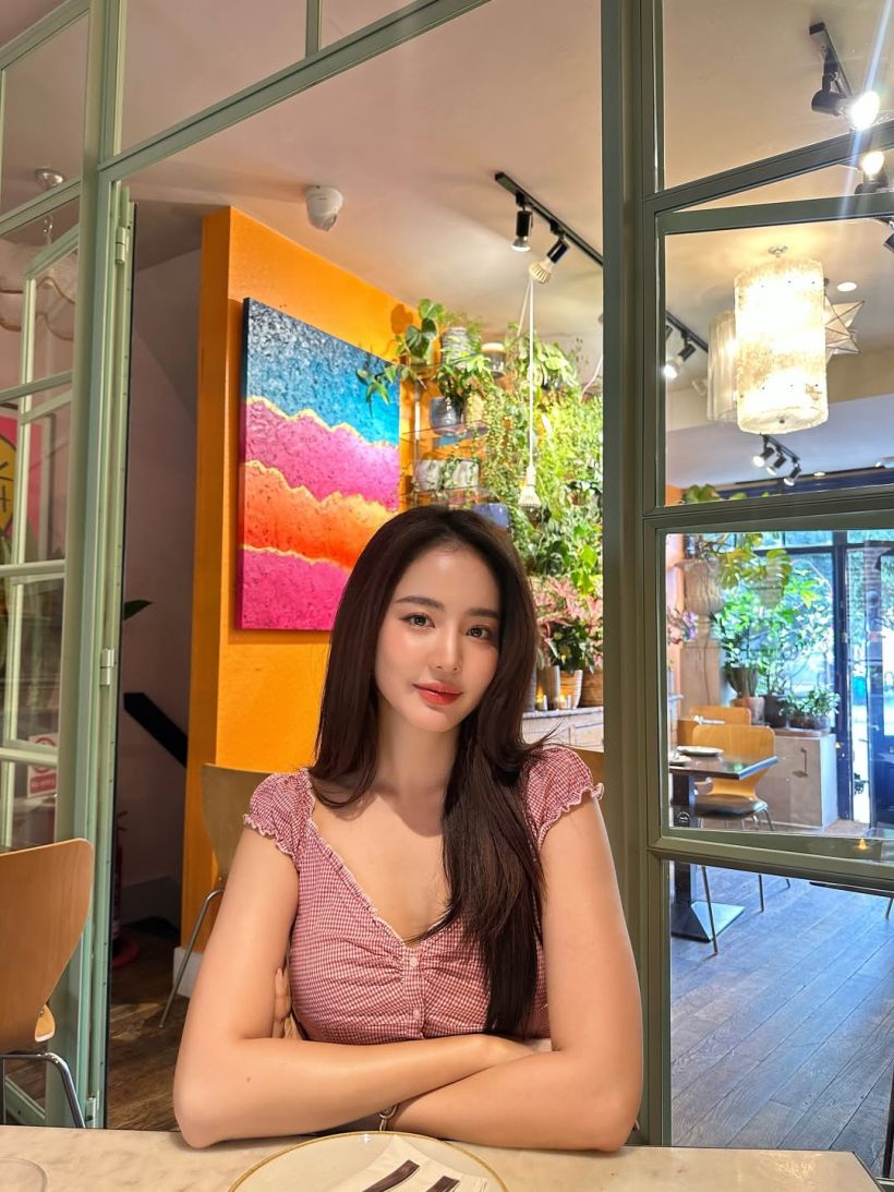 เปิดเเฟชั่น โบว์ เมลดา เที่ยวคาเฟ่ กับลุคง่ายๆเเต่ชวนมอง