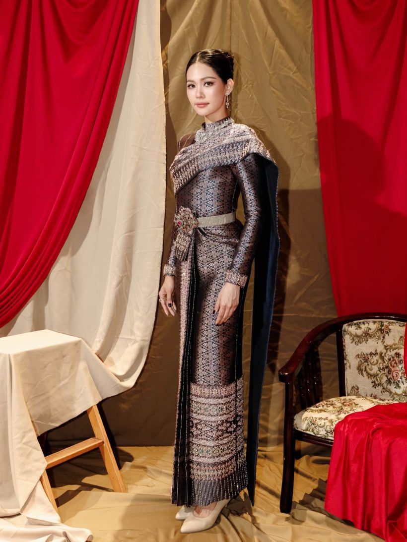 ส่องทุกดีเทลชุดไทยศิวาลัยของ บิ๊นท์ สิรีธร งามแบบเต็มยศ