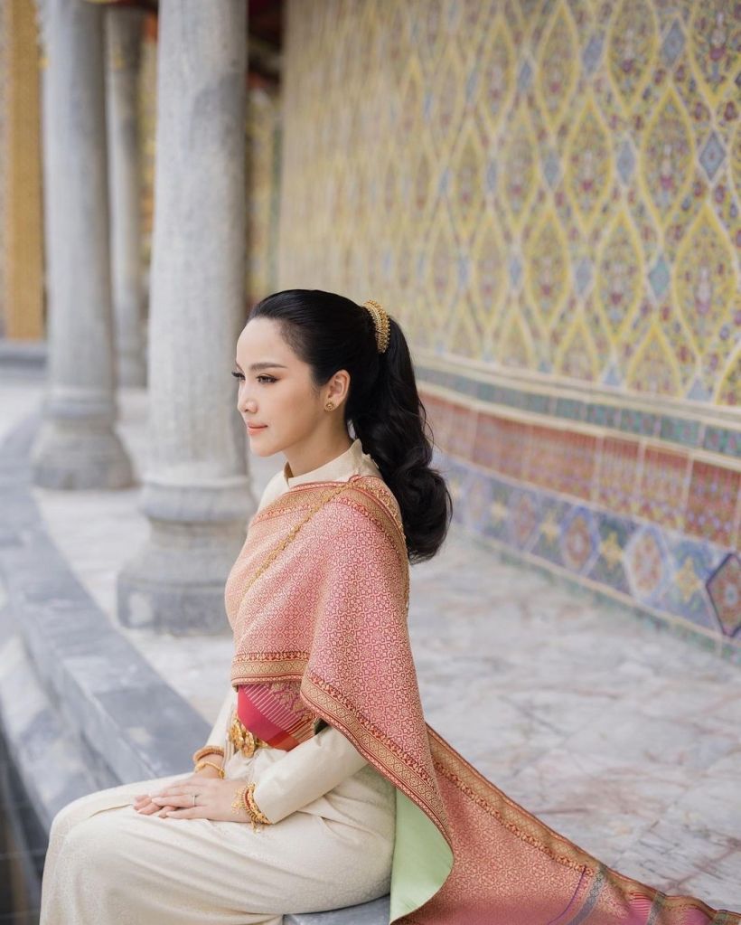 เปิดดีเทลชุดไทยของ มะปราง-วิรากานต์ เรียบเเต่หรู เลอค่าทุกอญู