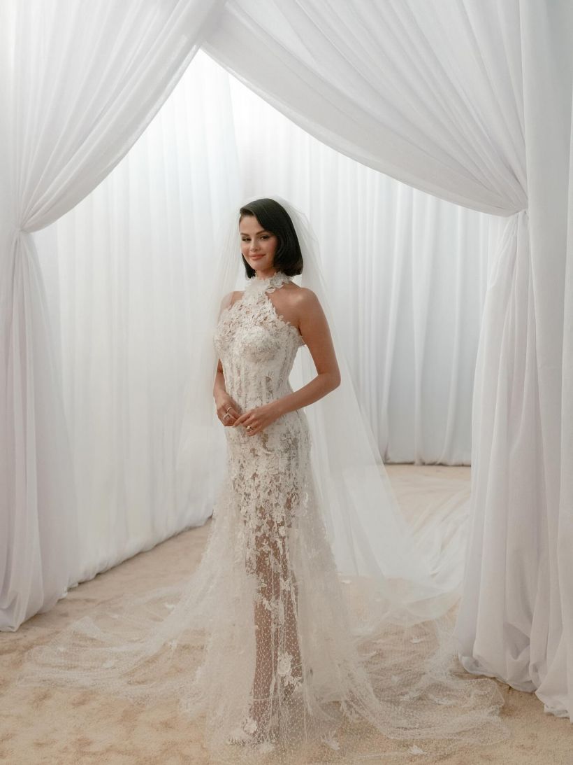 ละมุนทุกองศา Selena Gomez เผยชุดแต่งงานดีไซน์สุดประณีต