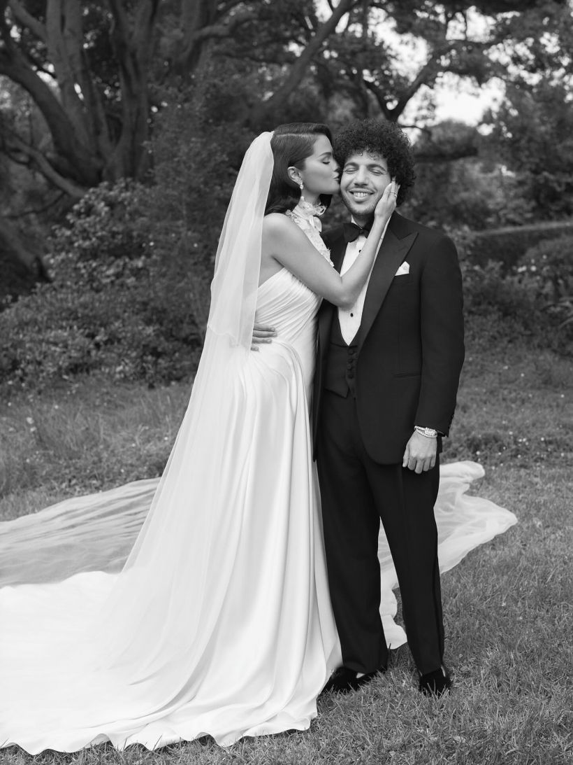 ละมุนทุกองศา Selena Gomez เผยชุดแต่งงานดีไซน์สุดประณีต
