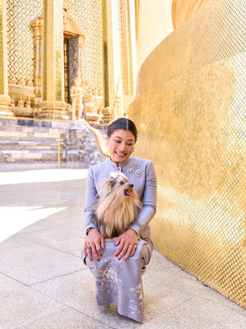 พระสิริโฉมเปล่งประกาย เจ้าฟ้าสิริวัณณวรี เสด็จทำบุญวัดราชบพิธ