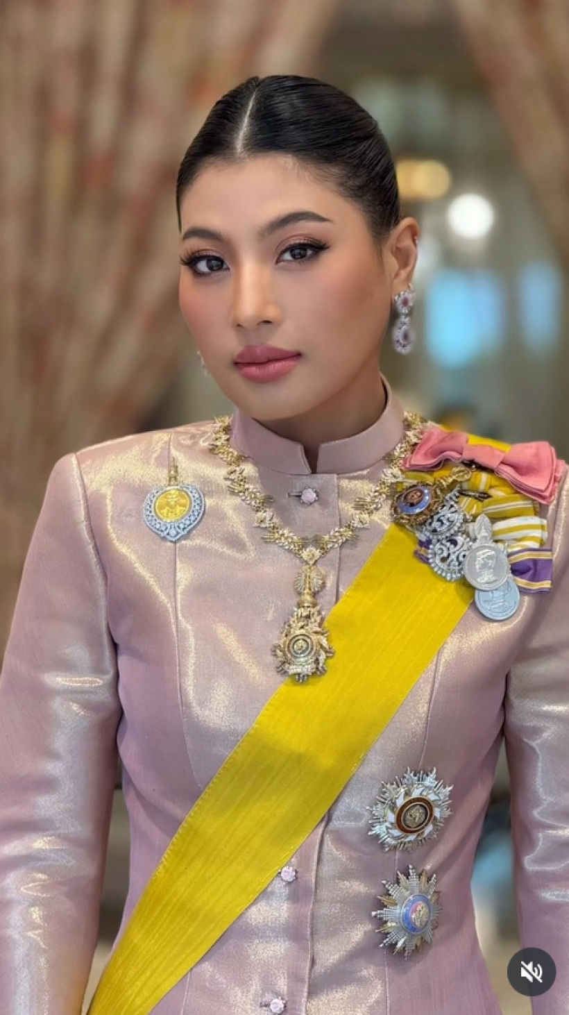 ทรงพระสิริโฉม เจ้าฟ้าสิริวัณณวรีฯ ในฉลองพระองค์ชุดไทยงามสง่า