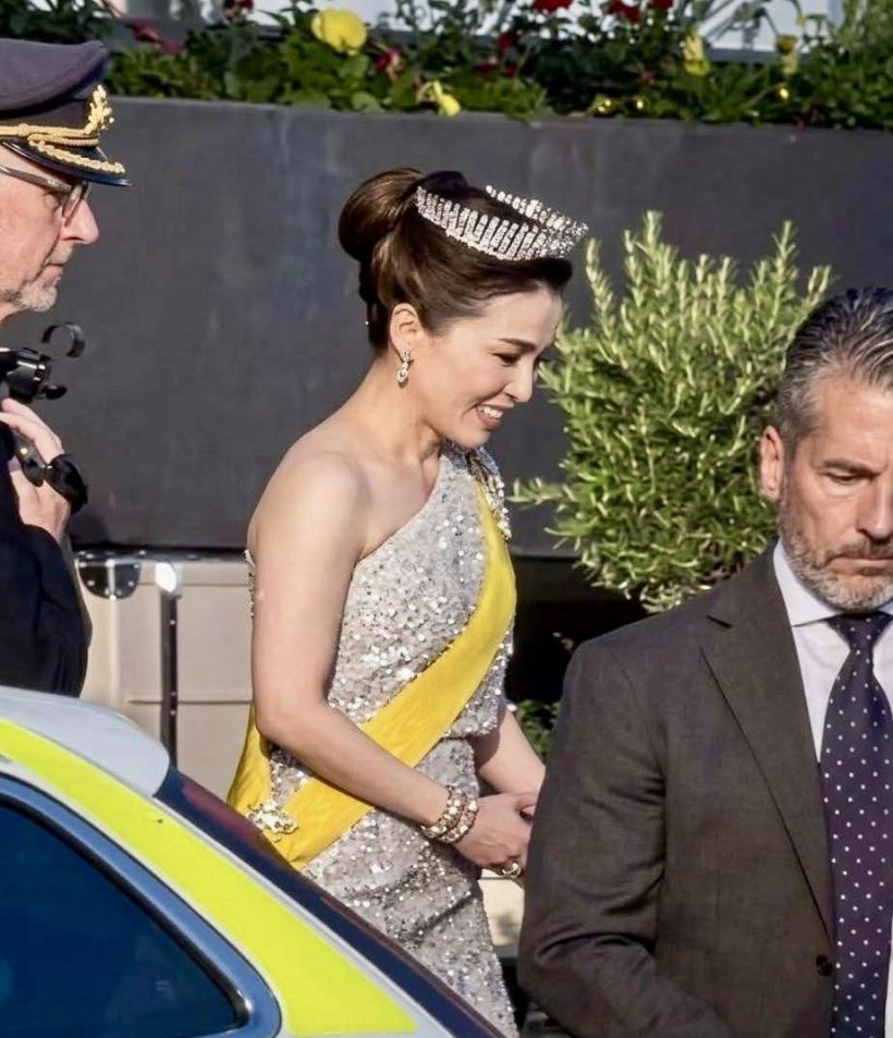 เฉิดฉายสมพระเกียรติ! พระราชินีสุทิดา ทรงเทียร่าครั้งแรก