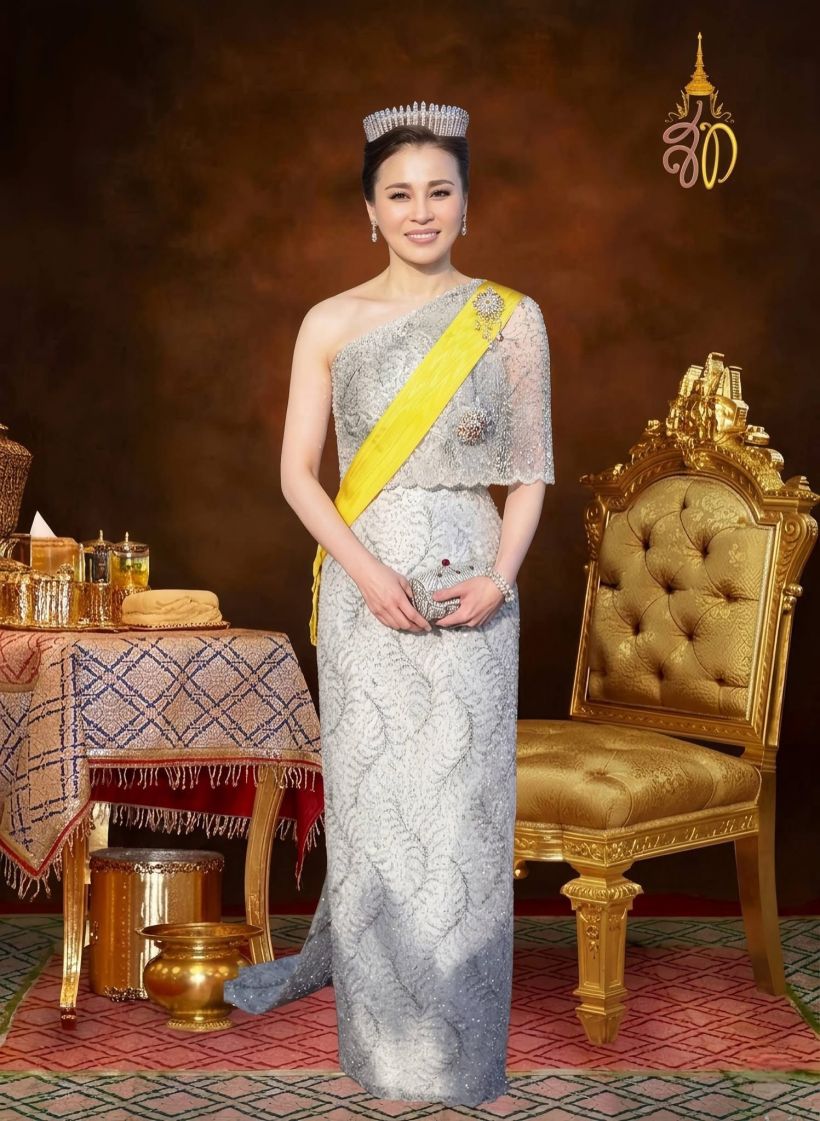 เผยพระฉายาลักษณ์ใหม่ สมเด็จพระราชินี งามสง่ารับปีมหามงคล