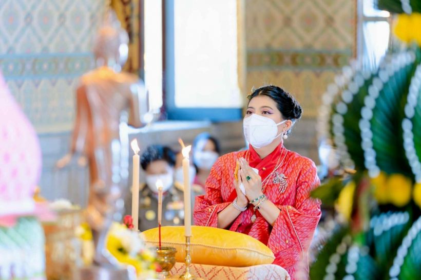 งดงาม เจ้าฟ้าสิริวัณณวรีฯ ฉลองพระองค์ผ้าไหมไทย ในเทศกาลตรุษจีน