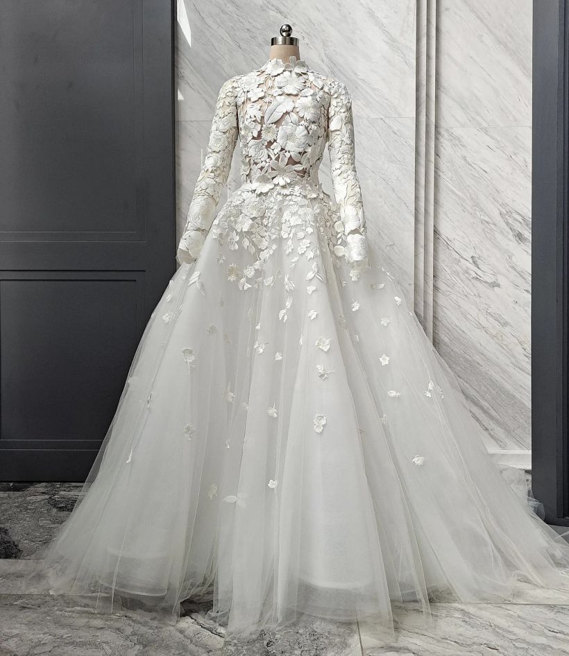 ส่องดีเทลชุดเจ้าสาวภรรยาหมวดอ๋อ งานปักสุดหรู สวยอลังการ