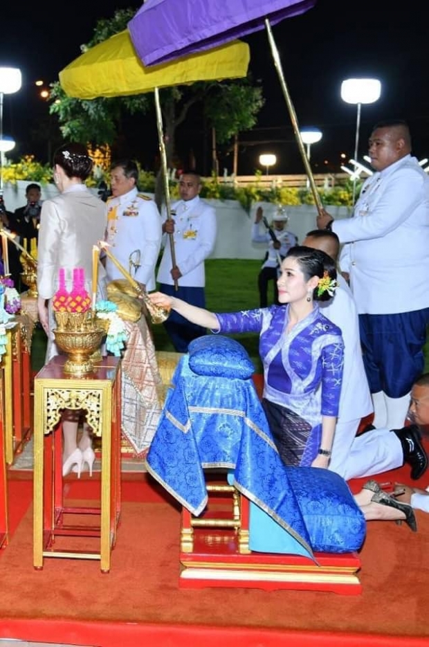 ประมวลภาพ เจ้าคุณพระสินีนาฏ สวมชุดผ้าทอลายดอกปีบ พร้อมความหมายสุดซึ้ง