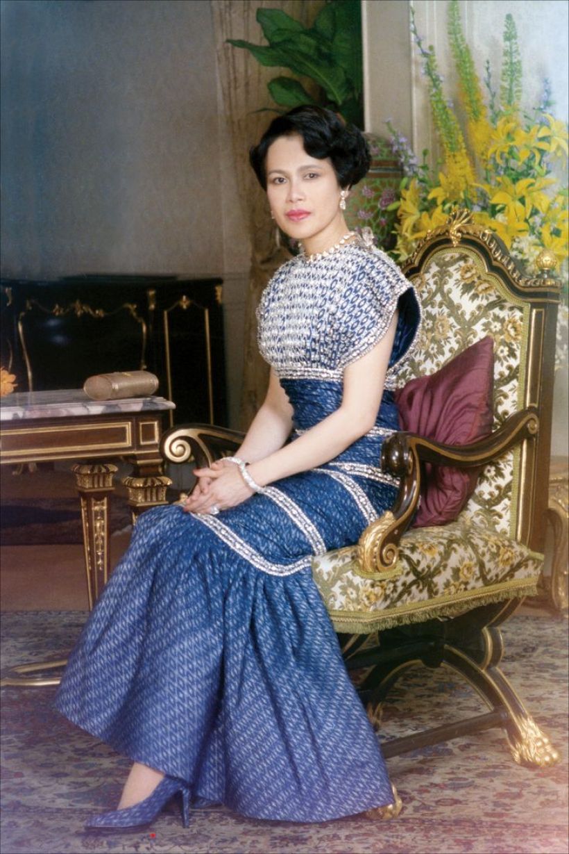 ย้อนชมภาพสวยๆ สมเด็จพระพันปีหลวง ผู้นำเเฟชั่นคนเเรกของไทย