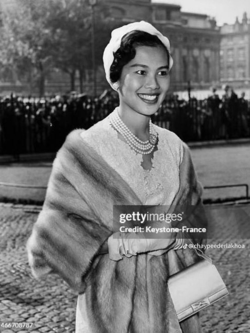 ย้อนชมภาพสวยๆ สมเด็จพระพันปีหลวง ผู้นำเเฟชั่นคนเเรกของไทย