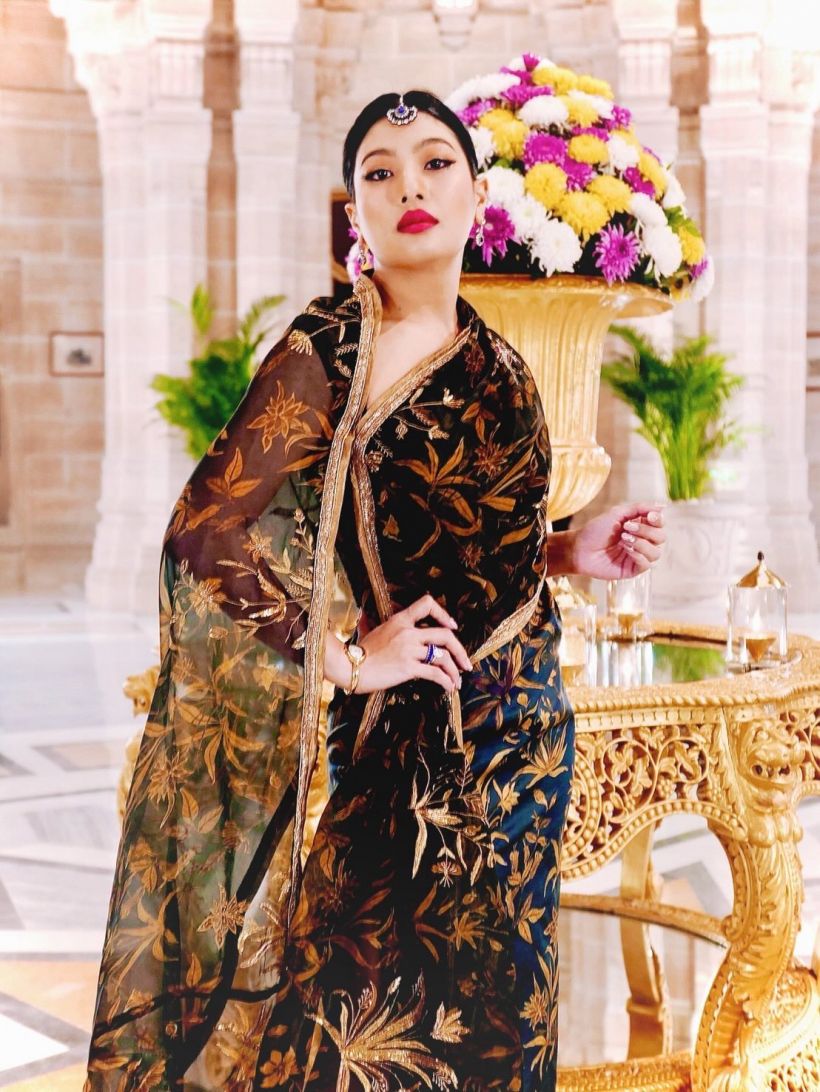 เจ้าฟ้าสิริวัณณวรีฯ ทรงฉลองพระองค์ส่าหรีร่วมสมัย