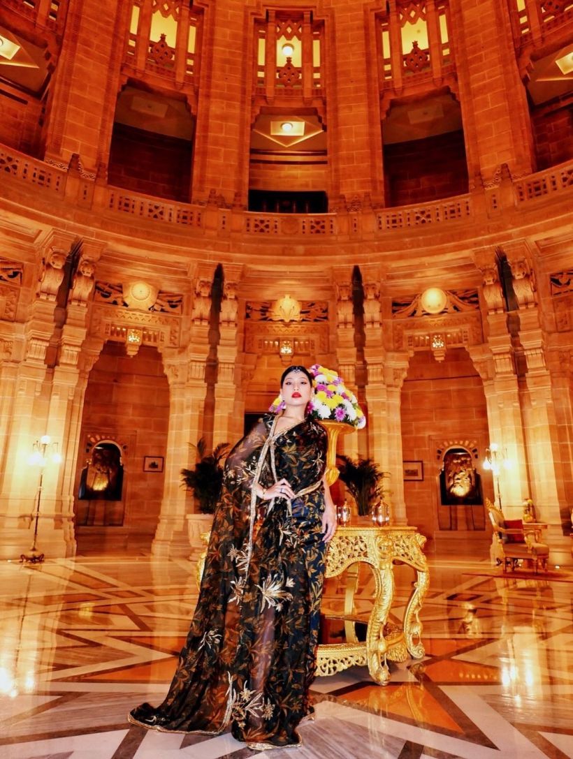 เจ้าฟ้าสิริวัณณวรีฯ ทรงฉลองพระองค์ส่าหรีร่วมสมัย