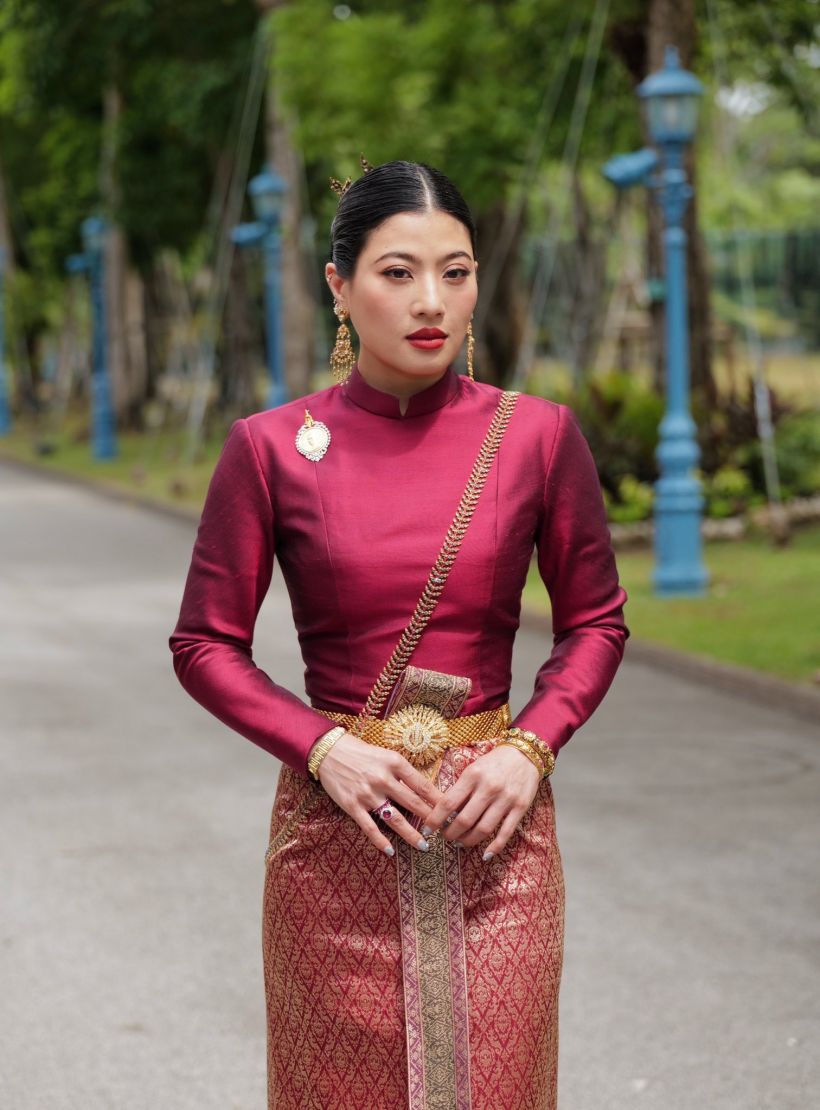 เจ้าฟ้าสิริวัณณวรีฯ ฉลองพระองค์ชุดไทยลายเทพพนม กินนรรำ