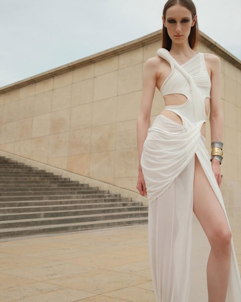 ถอดลุคสวย ลิซ่า เช็คอินทะเลบัวแดง นางเอกคนนี้ก็ใส่