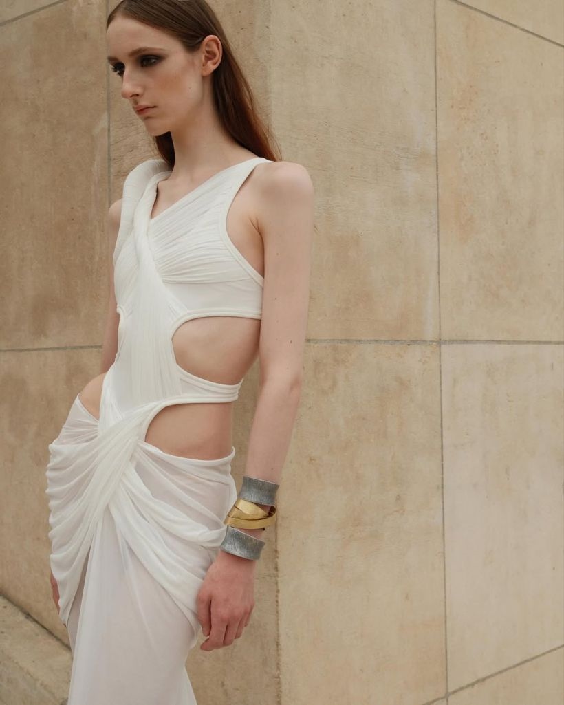 ถอดลุคสวย ลิซ่า เช็คอินทะเลบัวแดง นางเอกคนนี้ก็ใส่