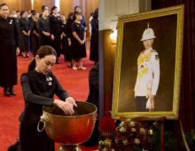 นาเดีย โสณกุล ร่วมถวายน้ำสรงพระศพเจ้าฟ้าพัชรกิติยาภาฯ
