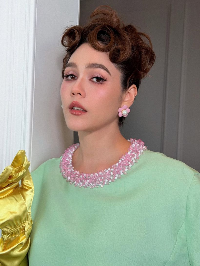 ซูมความสวยเก๋ ชมพู่ อารยา อีเว้นท์ล่าสุด ที่เพื่อนเกลจัดให้