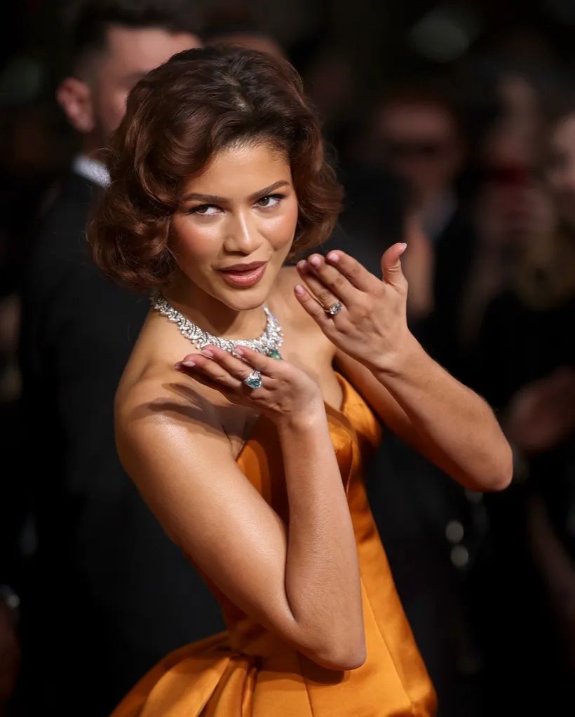 Zendaya กับ Nude Glam ลุคสุดปังในงาน Golden Globes 2025