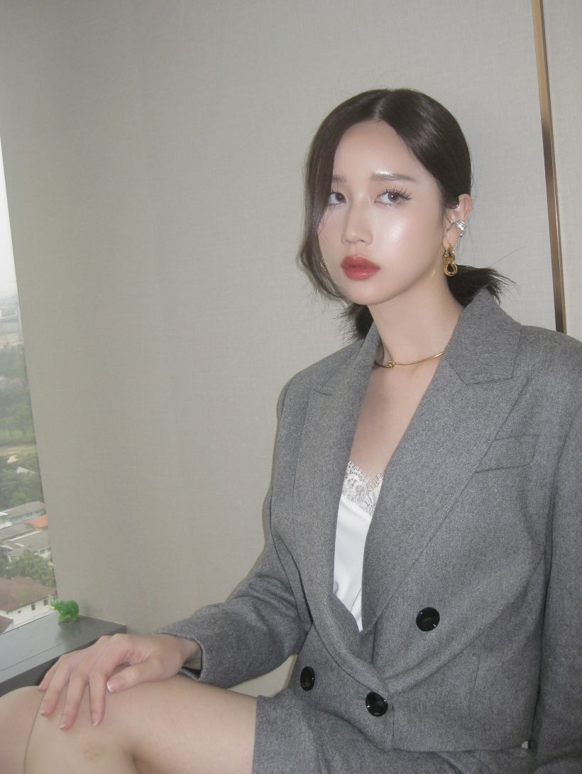 เปิดลิปสติกเสี่ยวหยู นางเอกสงคราม ส่งด่วน ใช้สีอะไร ยี่ห้อไหน?